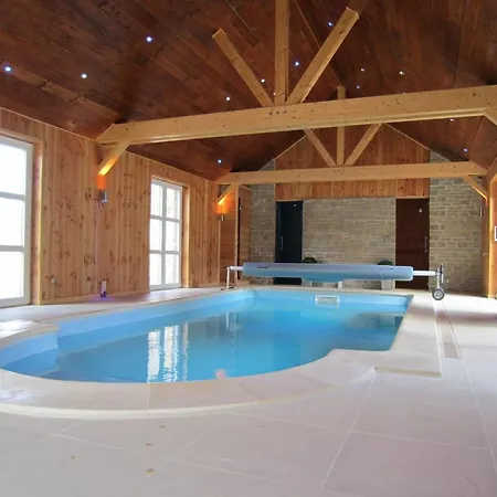Luxurious Holiday In With Swimming Pool Ferienhaus