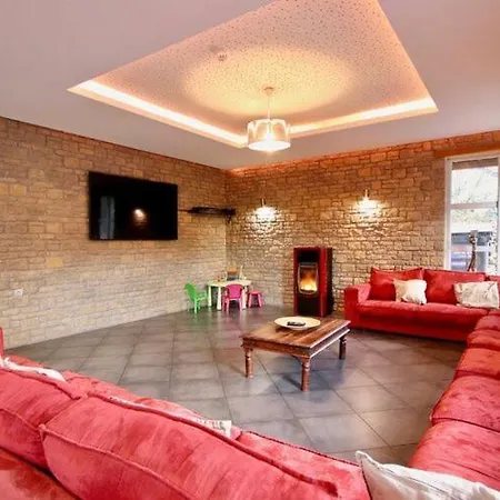 Luxurious Holiday In With Swimming Pool Stoumont